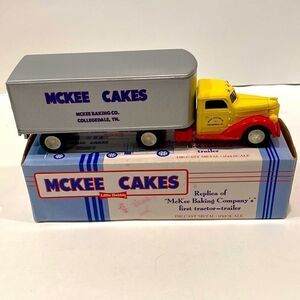 MCKEE CAKES Baking Semi Tractor Trailer Truck Die Cast